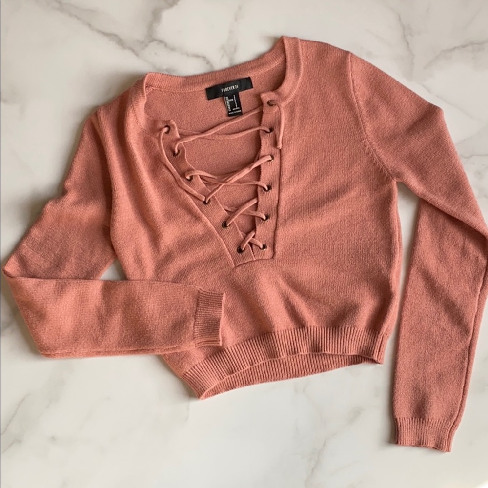 Rose crop sweater